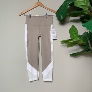 Athleta Exhale Capri